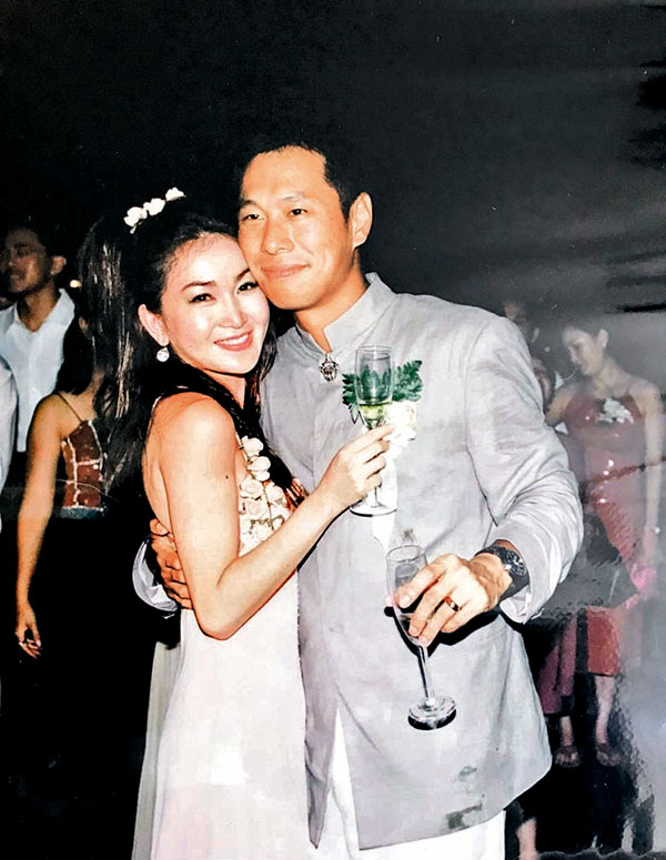 ■今年是溫碧霞與何祖光結婚20周年。