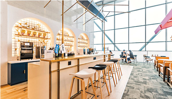 BEEPLUS創始人兼首席執行官賈凡說，如今珠海正積極探索政企合作新模式。圖為該公司為客戶設計的辦公空間。 受訪者供圖