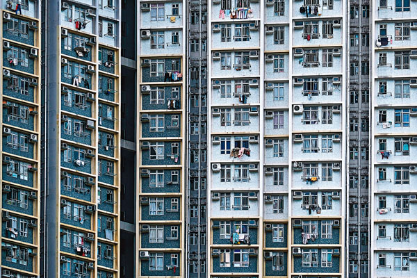 ■房委會今起為全港1,575幢公屋大廈展開公用排水管檢查計劃。圖為位於黃大仙的公屋屋。   資料圖片