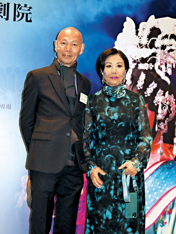 ■汪明荃與羅家英於疫情下替粵劇界打氣。