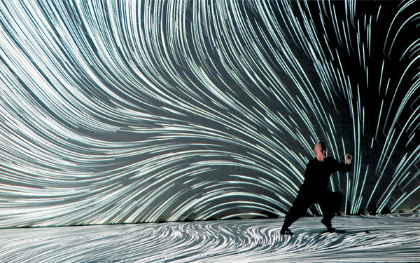 ■《在與不在  梅田宏明》