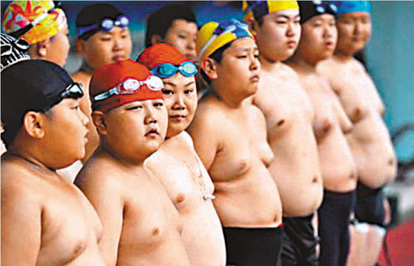 ■李斌介紹，6歲至17歲、6歲以下兒童青少年超重肥胖率分別達到19%和10.4%。圖為超重兒童。 資料圖片