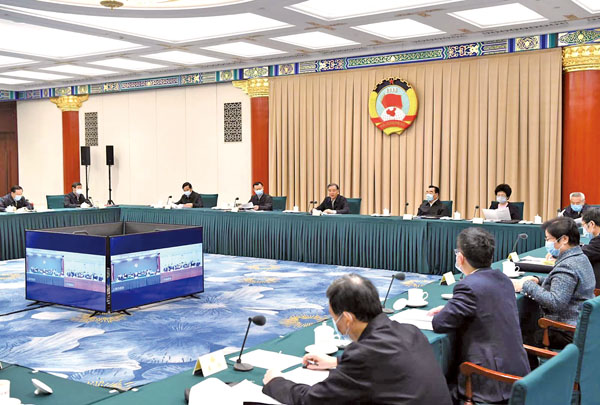 ■汪洋主持會議。 新華社