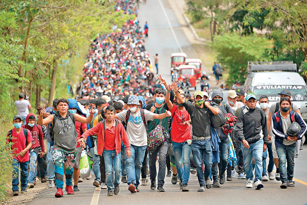 ● 至少9,000名來自洪都拉斯的移民已進入危地馬拉。 法新社