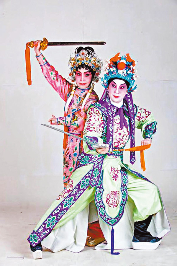 ●藝青雲與王超群今次合作演新劇《戰海奇緣》。