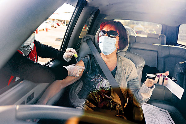 ●不少發達國家安排本國國民優先接種疫苗。法新社