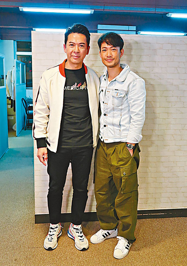 ● 敖嘉年表示愛跟郭政鴻（左）談功夫和演戲。