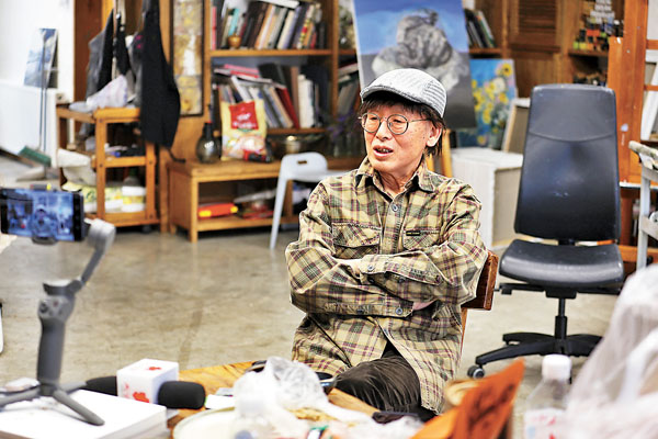 ●馬駿接受香港文匯報記者專訪。