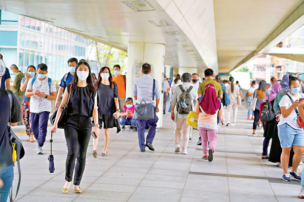 ●現代化的天橋取代傳統的街巷，成為社區聯繫的渠道。 中通社