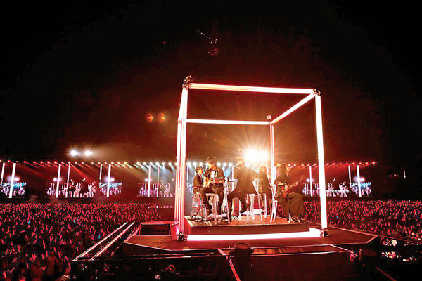 ● 五月天前日起於台南舉辦5場演唱會。