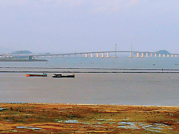 ●從先人居住地俯瞰珠江入海口。 作者供圖