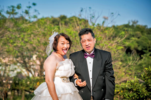 阿康（右）及阿薇（左）的鬼馬合影。 公大供圖