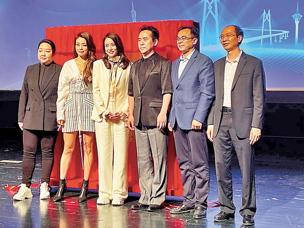 ●霍汶希、容祖兒等參與揭牌儀式。  李薇 攝