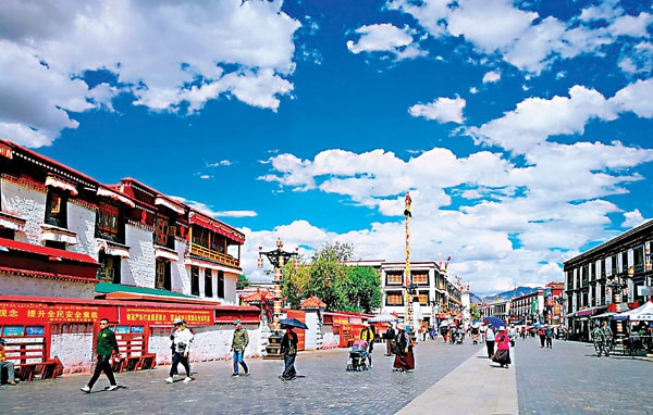 ●拉薩街頭一隅！ 作者供圖
