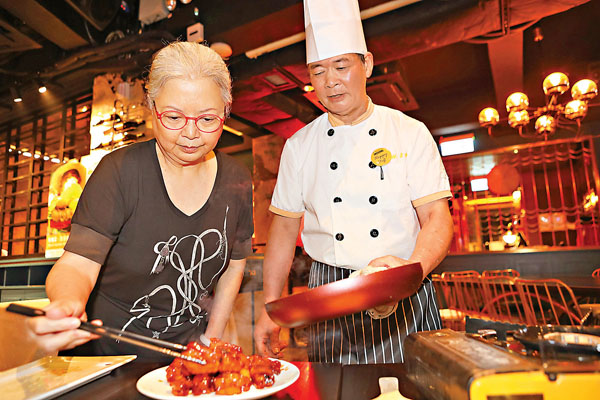 ● 隨着人均壽命不斷延長，不少長者都希望繼續工作。 資料圖片