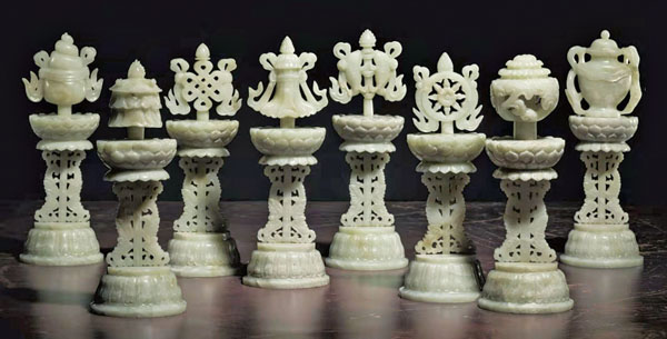 ■清18世紀 青白玉八吉祥供件