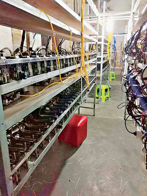 ● 內地打擊比特幣挖礦監管初見成效。近日，火幣商城、萊比特礦池和奶牛算力等虛擬貨幣都暫停了礦機服務，部分用戶的礦機產品並作停電下架處理。 資料圖片