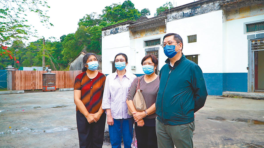 ●黃俊康表示願捐出羅家大宅作抗戰紀念館。 大公文匯全媒體記者  攝