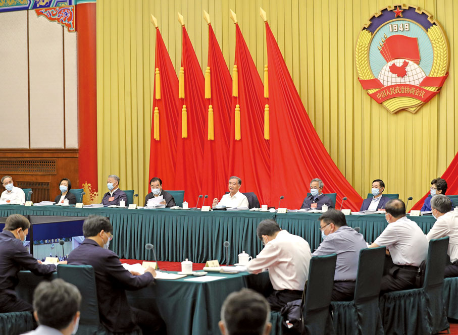 ● 5月24日，全國政協在北京召開「鞏固拓展脫貧攻堅成果，全面實施鄉村振興戰略」專題協商會，中共中央政治局常委、全國政協主席汪洋出席並講話。    新華社 