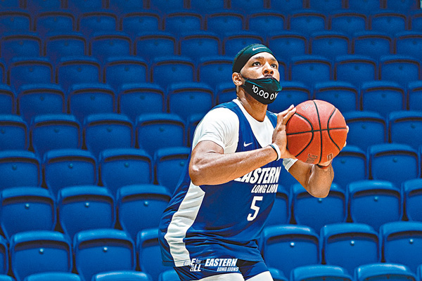 ●美籍球員Brandis Raley-Ross今季坐鎮東方。 球會圖片