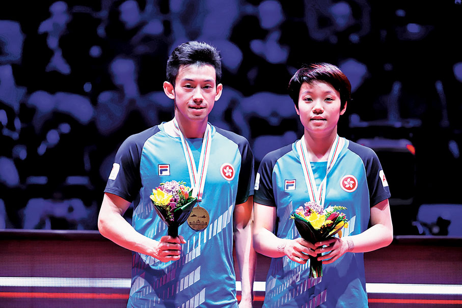 ● 黃鎮廷（左）與杜凱琹合作的混合雙打，是港乒奪牌希望。資料圖片