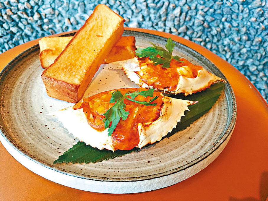 ●星洲辣椒釀焗蟹蓋