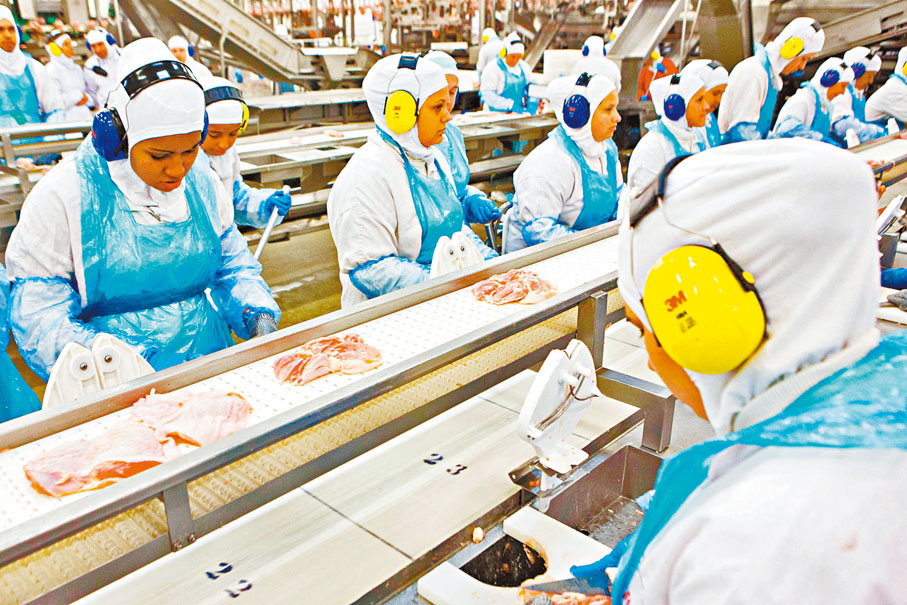 ● 網攻令南非肉廠也受到衝擊。法新社