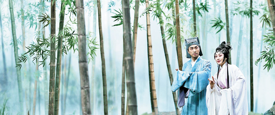 ●曾小敏與文汝清分飾白素貞與許仙。