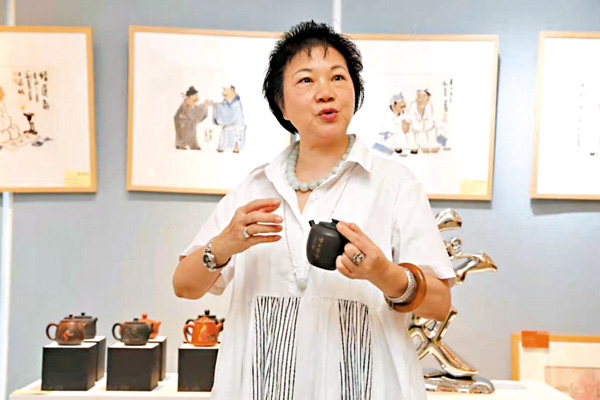 ●展覽邀請到文物修復鑑證專家張鍾麗棠為建水紫陶分析。