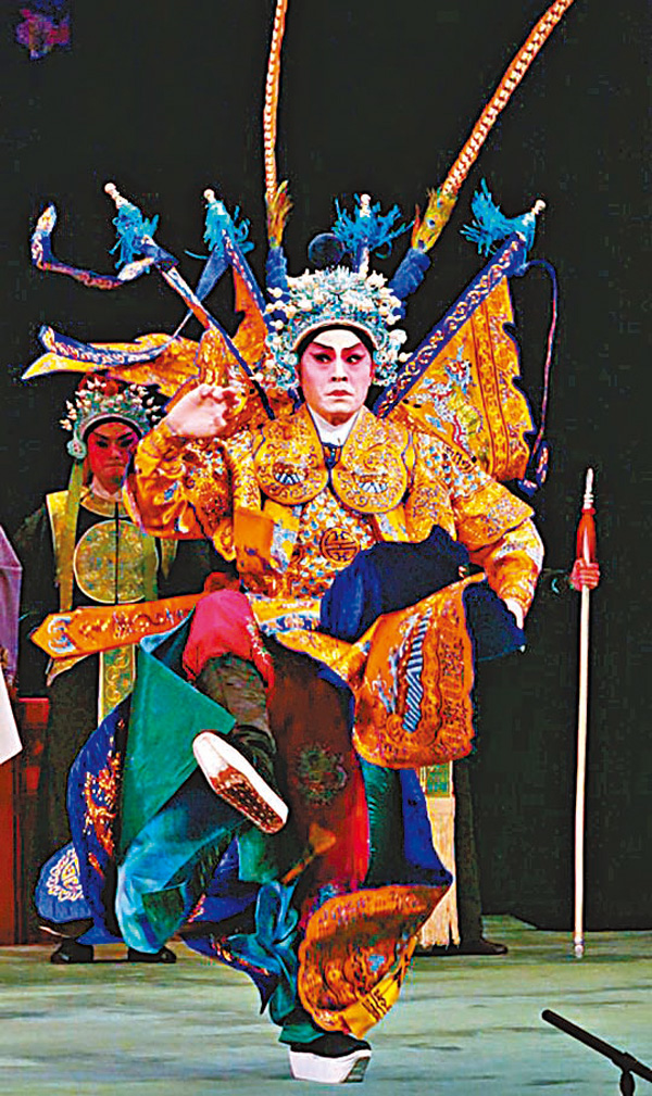 ●藍天佑武藝功架出色。