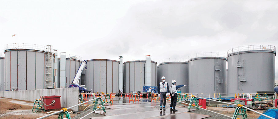 ● 福島核電站內的核污水儲存罐今年曾發生洩漏。 資料圖片