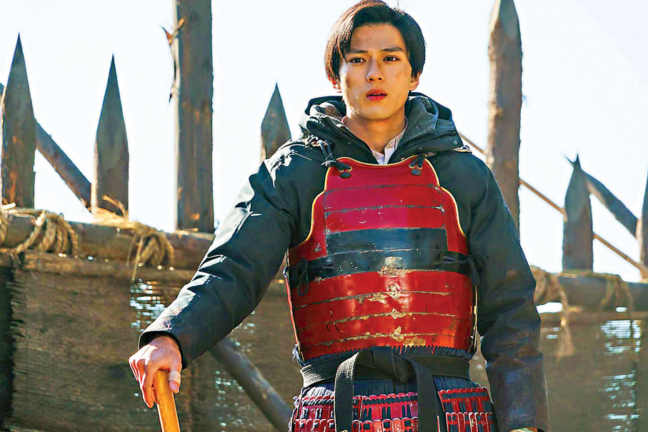 ●新田真劍佑體能出色，獲讚賞。