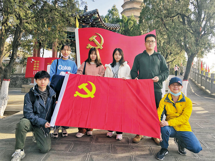 ●深圳大學港生參與調研。     受訪者供圖