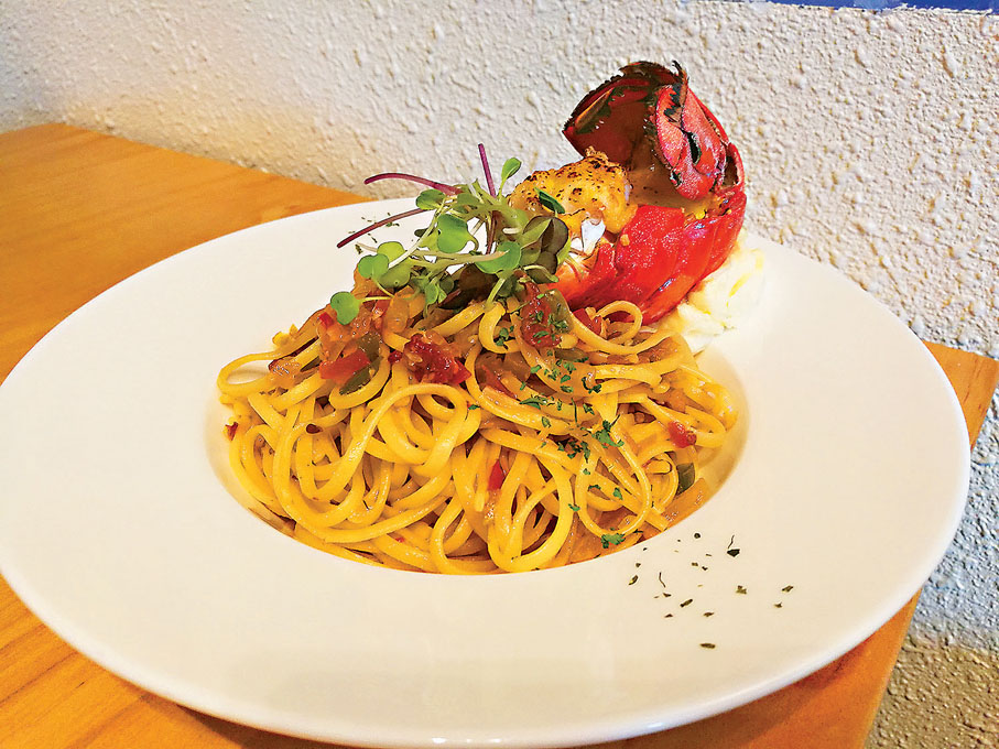 ●芝士焗原隻龍尾扁意粉