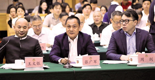 ● 張廣軍積極向廣東省政府建言獻策，推動粵港質量領域交流合作。