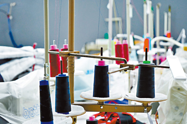 ●用一針一線設計康健服飾。