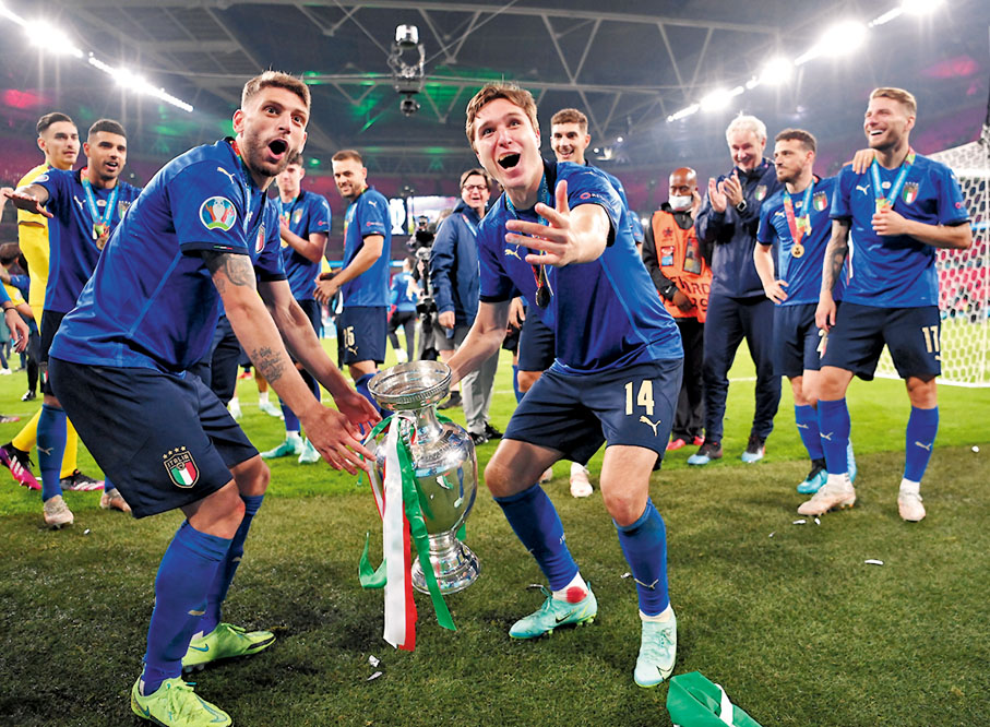 ●費達歷高基艾沙(中)表現可圈可點。路透社