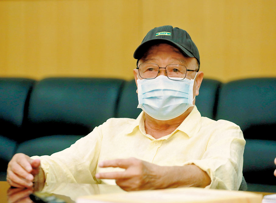 ●陳燦輝為福建中學的「老臣子」，春風化雨數十年。香港文匯報記者  攝