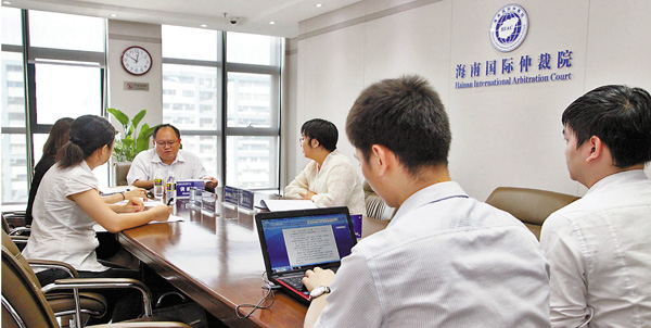 ●仲裁員正在進行調解工作。 受訪者供圖