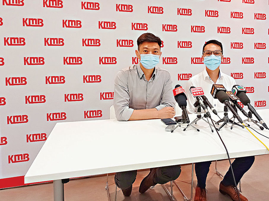 ●林子豪(左)及梁領彥均表示,自港鐵屯馬綫全面開通後,九巴多條路線的客量進一步下跌。香港文匯報記者 攝