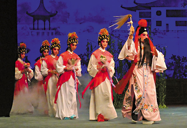 ●花神（葉澤熹飾）出現宣告杜麗娘與柳夢梅有夢會夙緣。