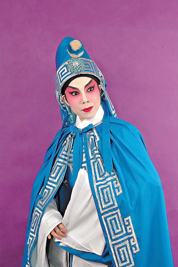 ●韋子健因偶像龍劍笙、林家聲而學戲。