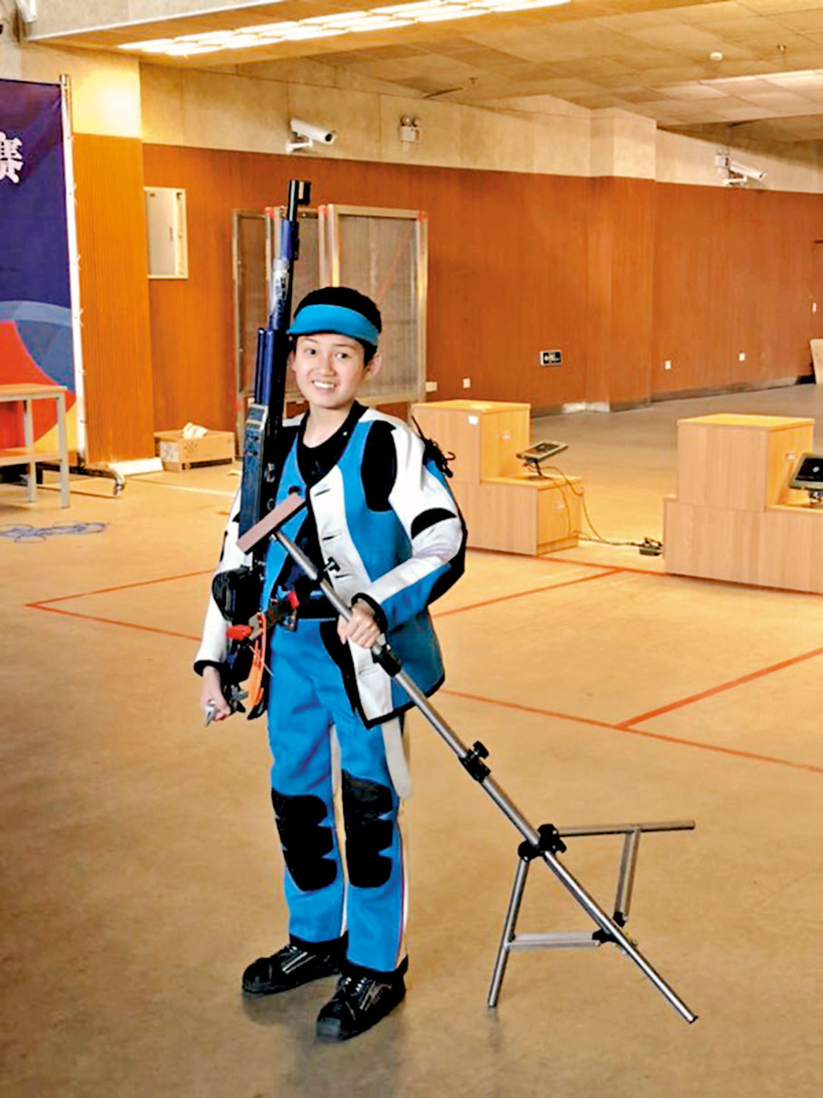 ●過往參加比賽的盛李豪，一臉稚氣未脫。  受訪者供圖