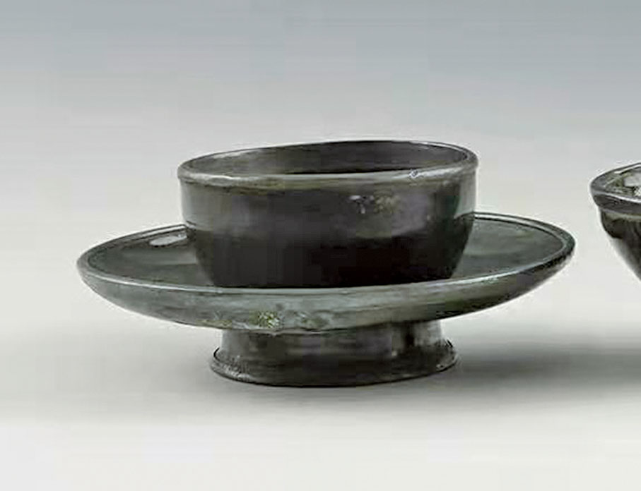 ■宋代建盞、盞托。