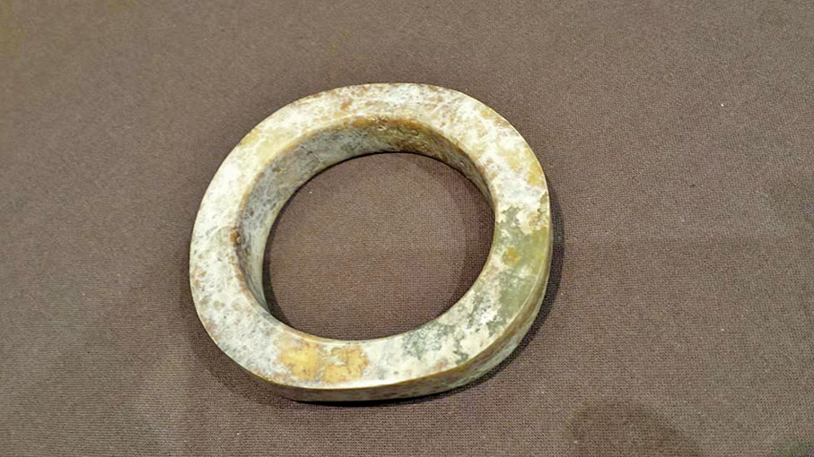 ■紅山文化高古玉手鐲