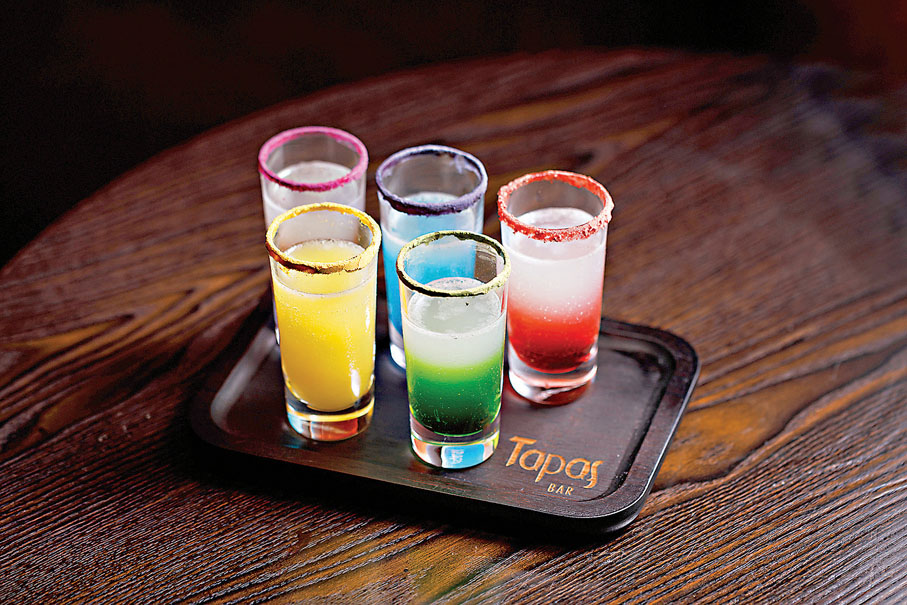 ● 帶有奧運五環象徵的雞尾酒