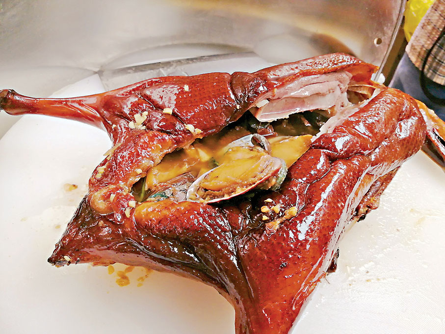 ●燒鵝內藏原隻鮑魚