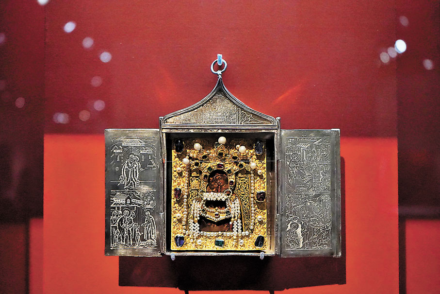 ●「弗拉基米爾聖母」聖像、聖像外框及像龕。