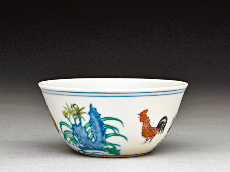 ●明成化鬥彩雞缸杯。圖片來源：台北故宮博物院