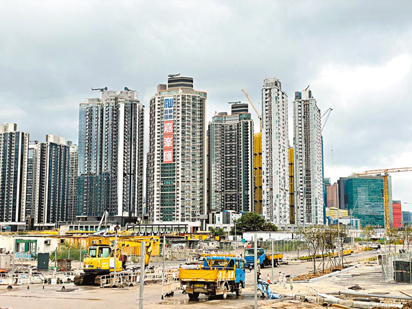 ● 啟德發展區持續有新盤開售，是近年一手私樓供應重要來源，而樓價更見拾級而上。圖為嘉峯匯。